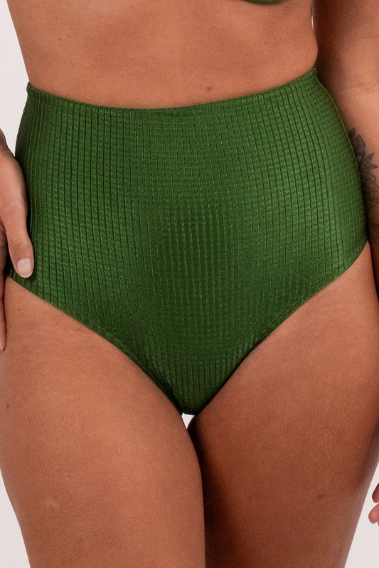 Hot Pants Ad