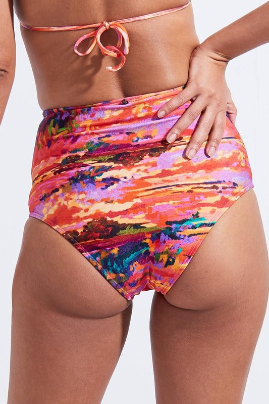 Hot Pants Ad